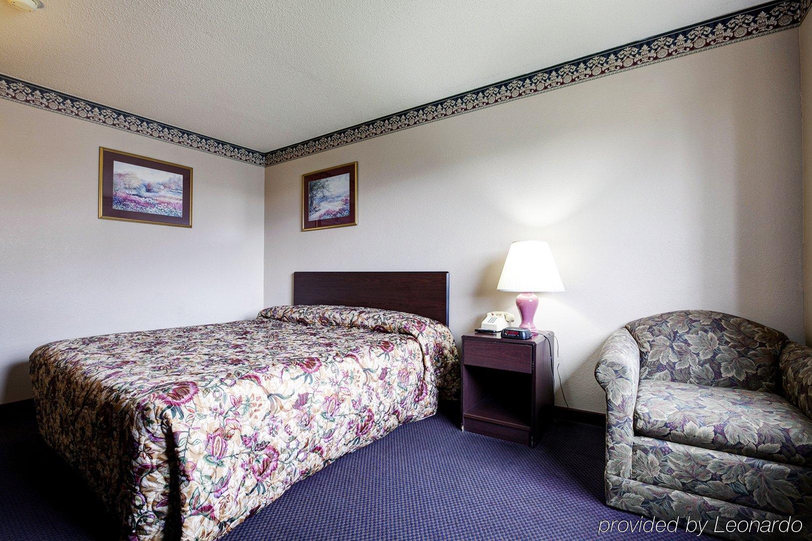 Hotel Super 8 By Wyndham Bedford Habitación foto